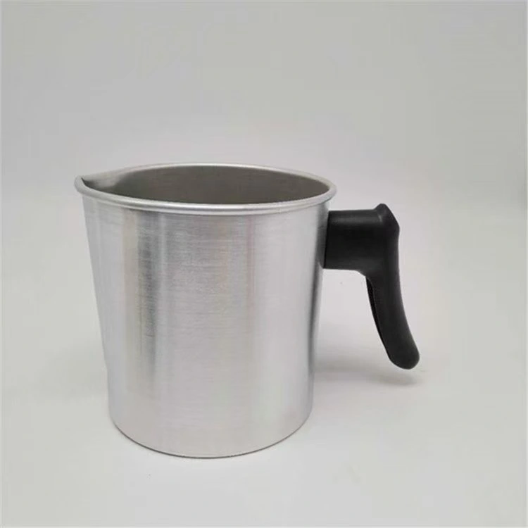 Tasse en aluminium